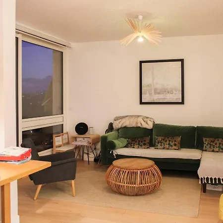 Charming 71m Near The Bois De Boulogne Apartment